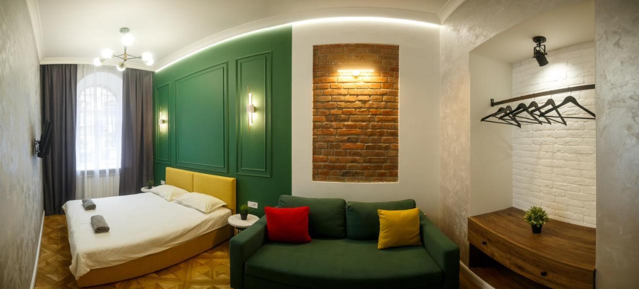 Two separate bedrooms Lychakivska 5 street old town Lviv Buitenkant foto